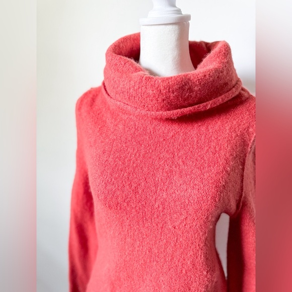 Anthropologie Aruna Fringe Cowlneck - Picture 5 of 8